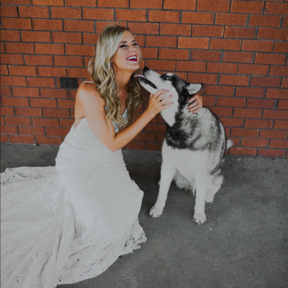 ✨ MAKE AN OFFER ✨